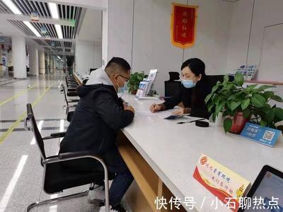 萊州便民利企“加速度” 政務(wù)服務(wù)再升級(jí)，證照代辦服務(wù)引領(lǐng)新體驗(yàn)